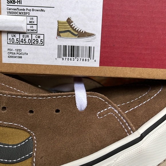 Vans WMNS Sk8-Hi
Canvas/Suede Pop Brown/Mu
VN000CMXBF0
Sneakers - Picture 16 of 16